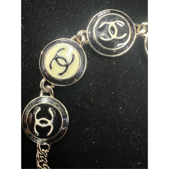 Chanel cc bracelet - Picture 8 of 9